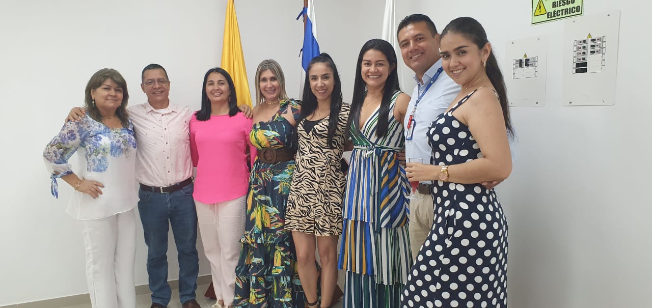 Edgar Serrato, Diana Karen Polanía, Alicia Ortiz, Lorena Mora y Fabio Rojas (Presidente Consejo de Administración)